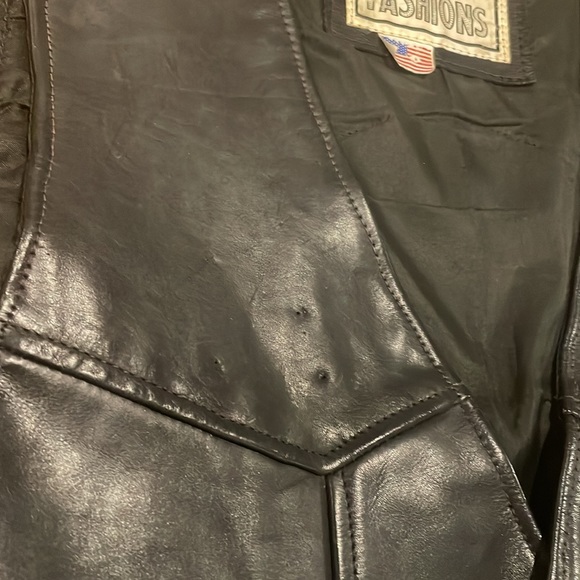 Addis Fashions Genuine Leather motorcycle vest. Made in USA - Picture 6 of 16